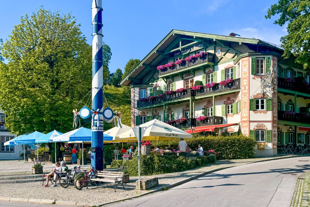 Biergarten im Xaver Restaurant + Bar im Terofal Hotel Schliersee
